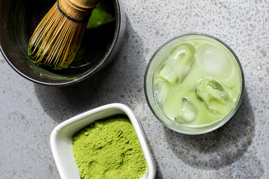 Kratom-infused Iced Matcha Drink