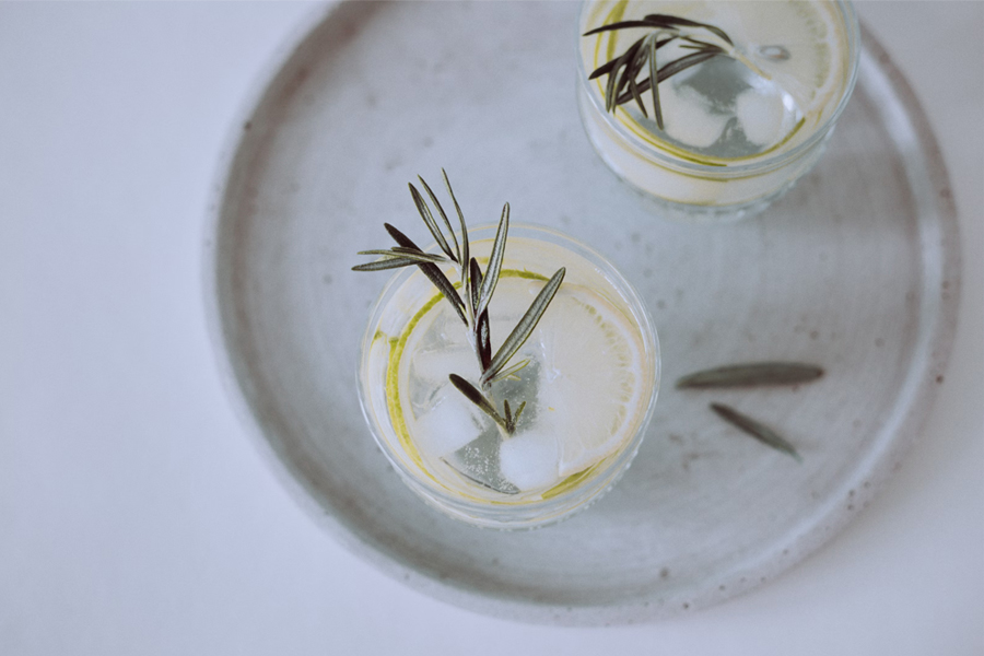 Kratom-infused rosemary, lime, and lemon water